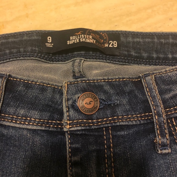 New Hollister Super Skinny Jeans in Size 29 - Picture 3 of 6